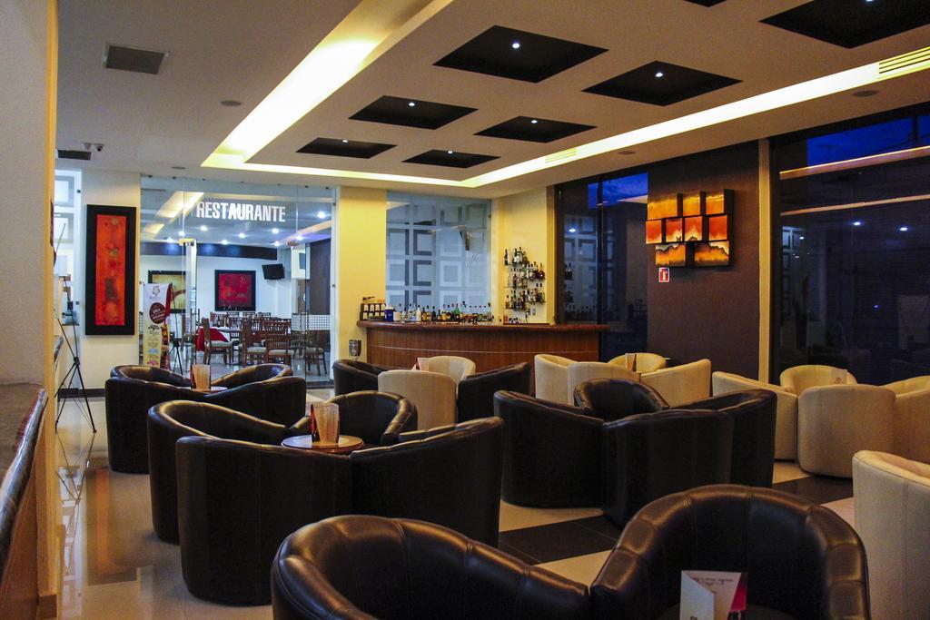 Hotel Soleil Business Class Celaya Exterior photo